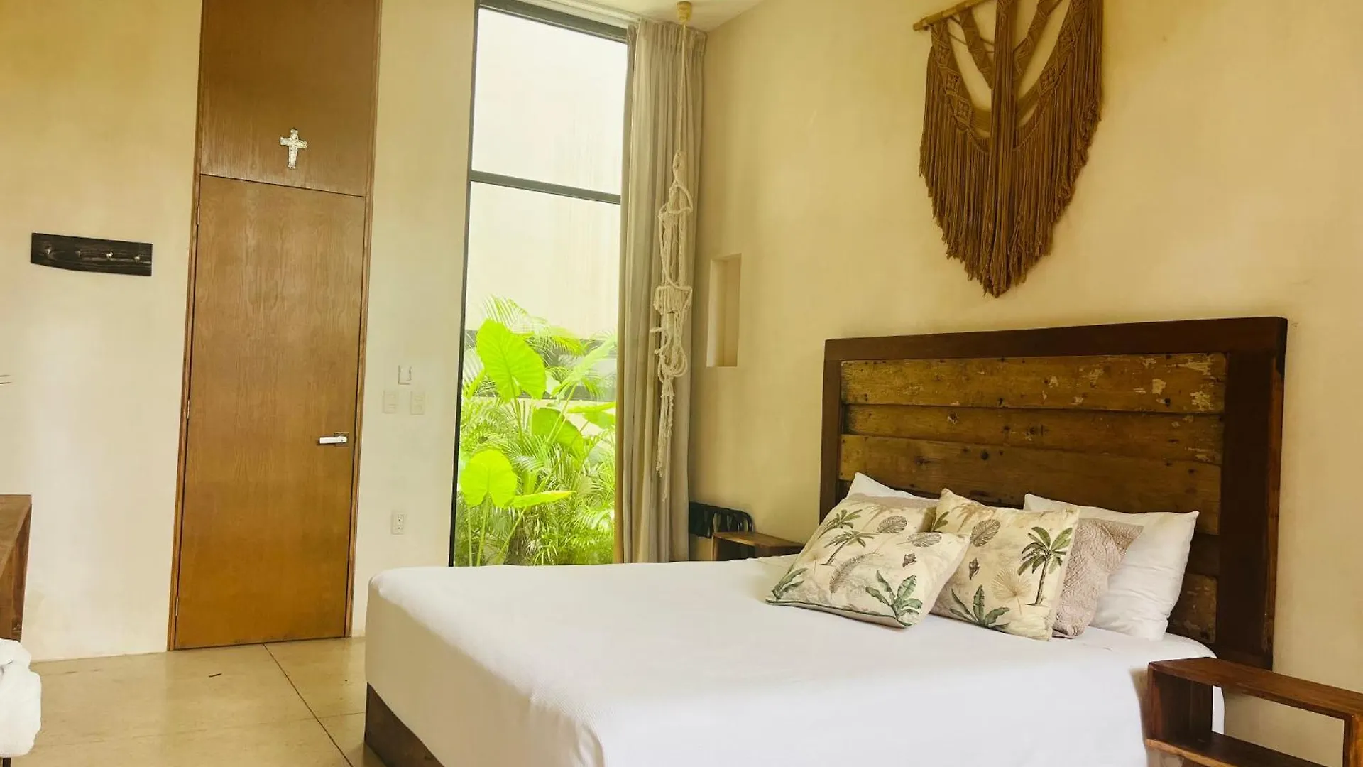 Luxe 3Br Stay - Private Terrace, Pool & Vibes Tulum Lägenhet